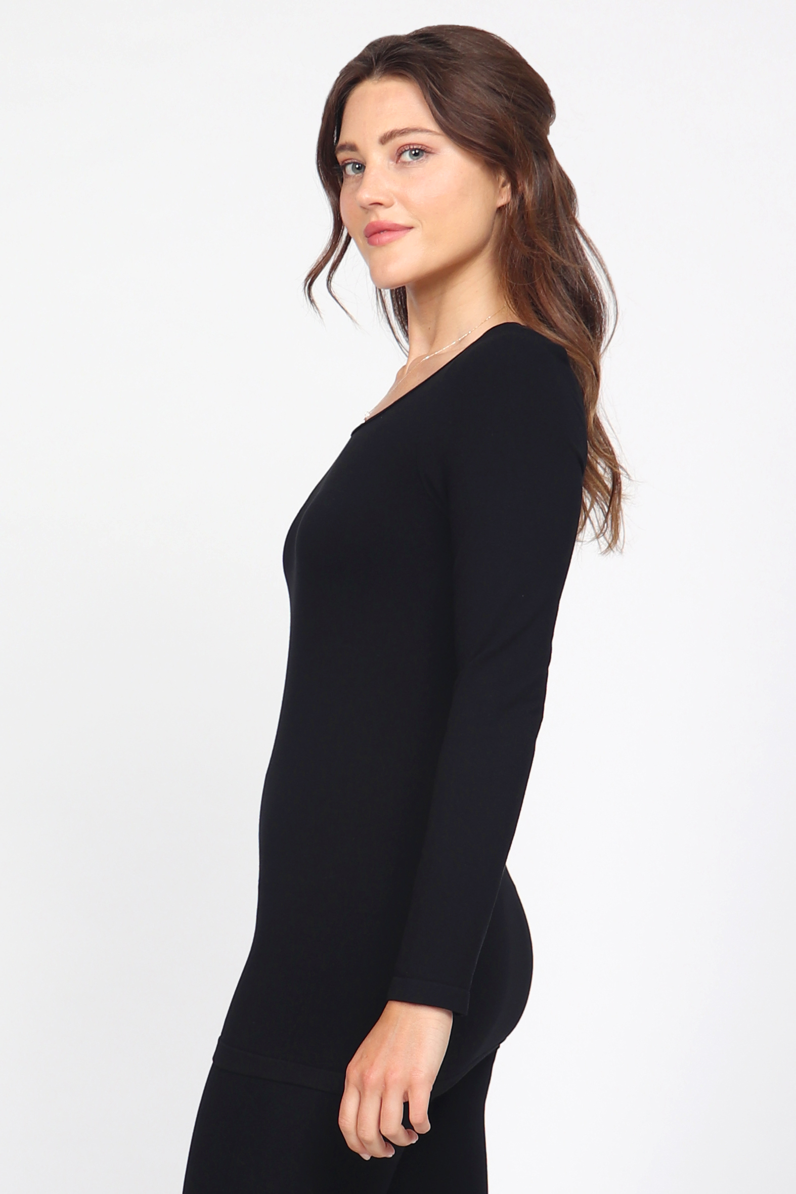 M. Rena Long Sleeve Scoop Neck Seamless Tee - Image 8